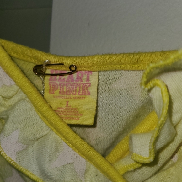 Soft yellow Lingerie for valentines - Picture 5 of 7